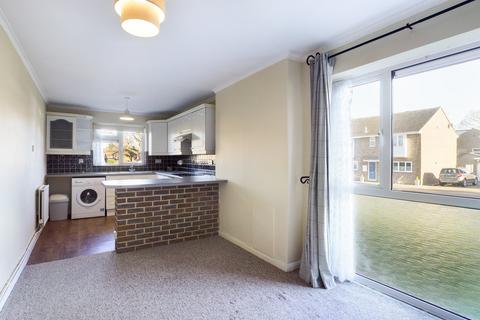 1 bedroom ground floor maisonette for sale, Pound Hill