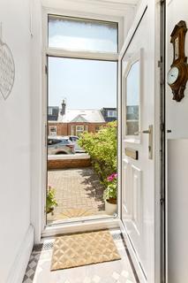 14 Burgh Road, Prestwick, KA9 1QU