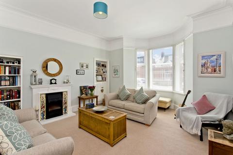 14 Burgh Road, Prestwick, KA9 1QU