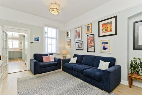 14 Burgh Road, Prestwick, KA9 1QU