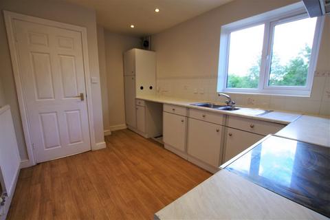 37 Lark Rise, Uttoxeter, ST14 8SZ