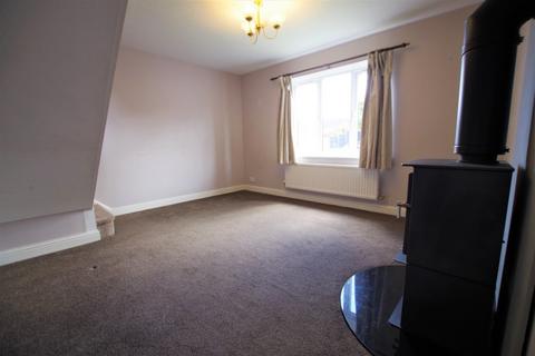 37 Lark Rise, Uttoxeter, ST14 8SZ