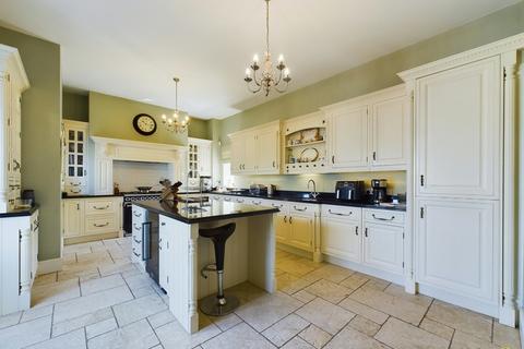 5 bedroom detached house for sale, Church Street, Hartshorne