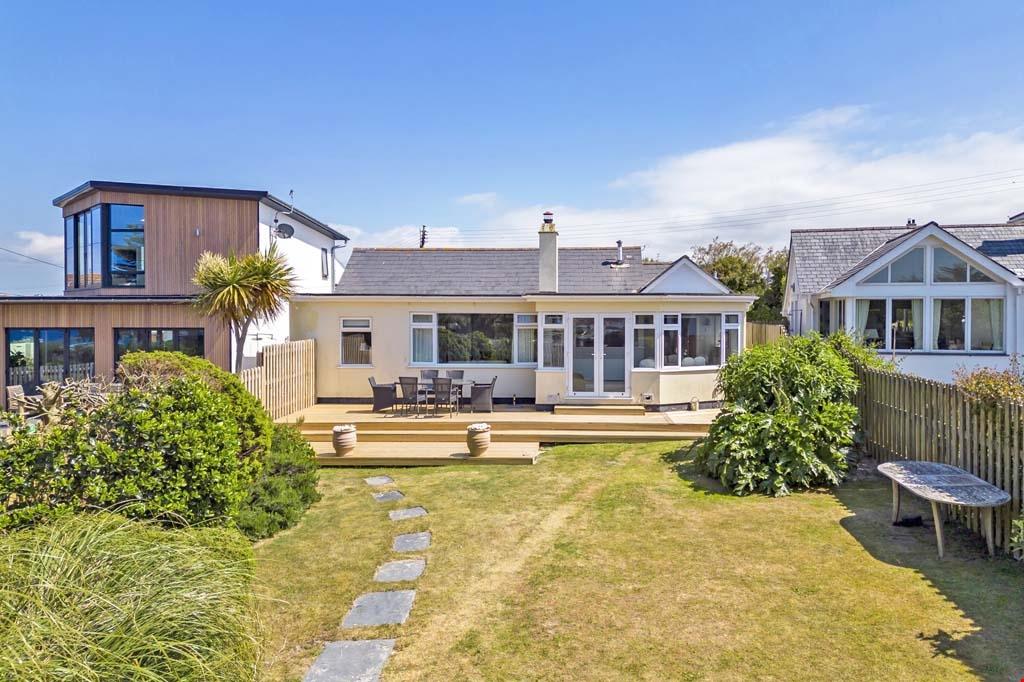 Harlyn Bay, Padstow, Cornwall 3 bed detached bungalow £950,000
