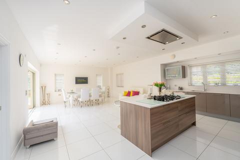 9 Vawser Crescent, Peterborough, PE3 6FU