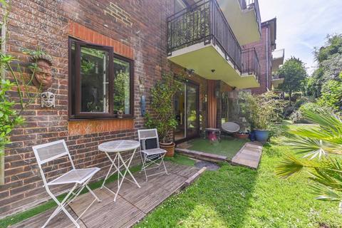 1 bedroom flat for sale, Church Road, Crystal Palace, London, SE19