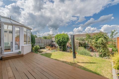 9 Woodside Way, Leighton Buzzard, LU7 2PN