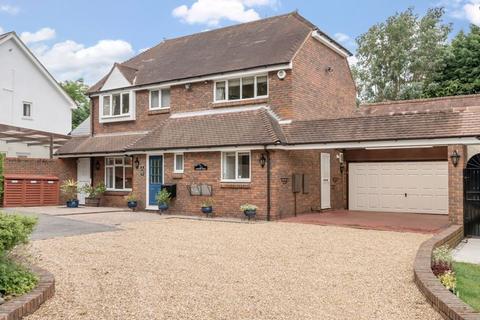 4 bedroom detached house for sale, Barnards Place, South Croydon