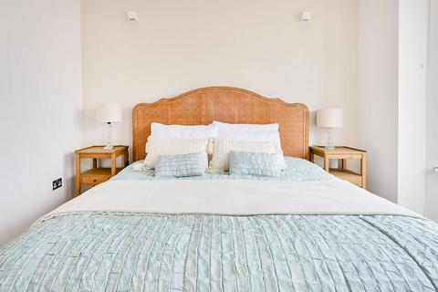 3 bedroom maisonette for sale, Davis Road, Wendell Park, London, W3