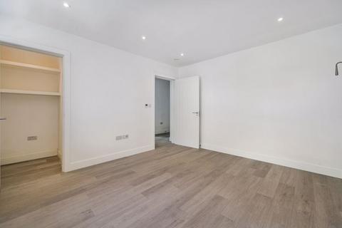 undefined, Brighton Road, Purley