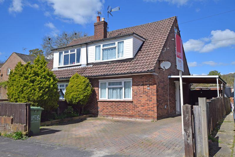 Alton, Hampshire 3 bed semidetached house for sale £329,950