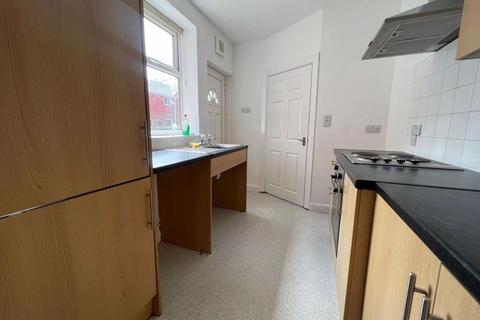 2 bedroom flat to rent, Irthing Avenue, Newcastle Upon Tyne NE6