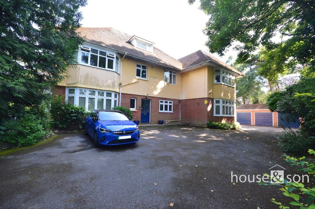 Stirling Road, Bournemouth 2 bed apartment for sale £260,000