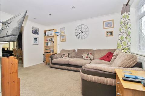 3 bedroom semi-detached house for sale, Springfield Avenue, Swanley