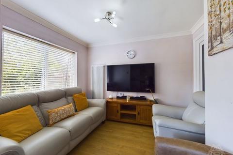 513 Broxburn Drive, South Ockendon, RM15 5QA