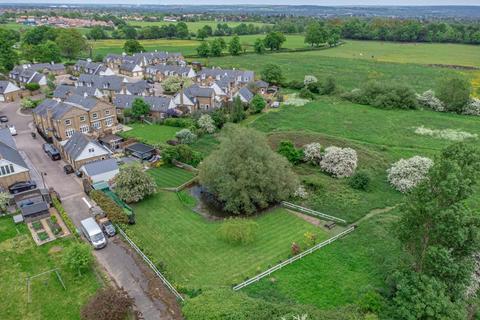 6 bedroom semi-detached house for sale, Orchid Close, Goffs Oak EN7