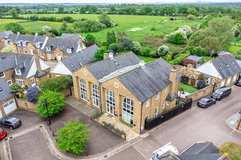 6 bedroom semi-detached house for sale, Orchid Close, Goffs Oak EN7