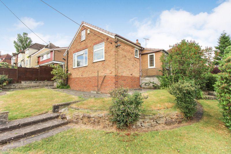 Warrington Drive, Leek, Staffordshire, ST13 2 bed detached bungalow for