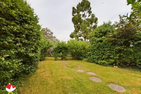21 Newark Road, Gloucester, GL1 5TW