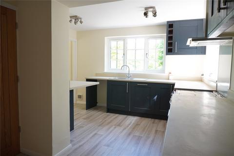 4 bedroom detached house to rent, Fontridge Lane, Etchingham