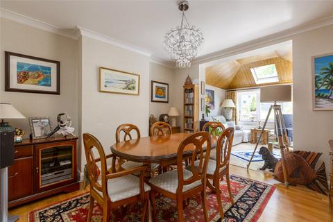 24 Pinewood Avenue, Sevenoaks, TN14 5AF