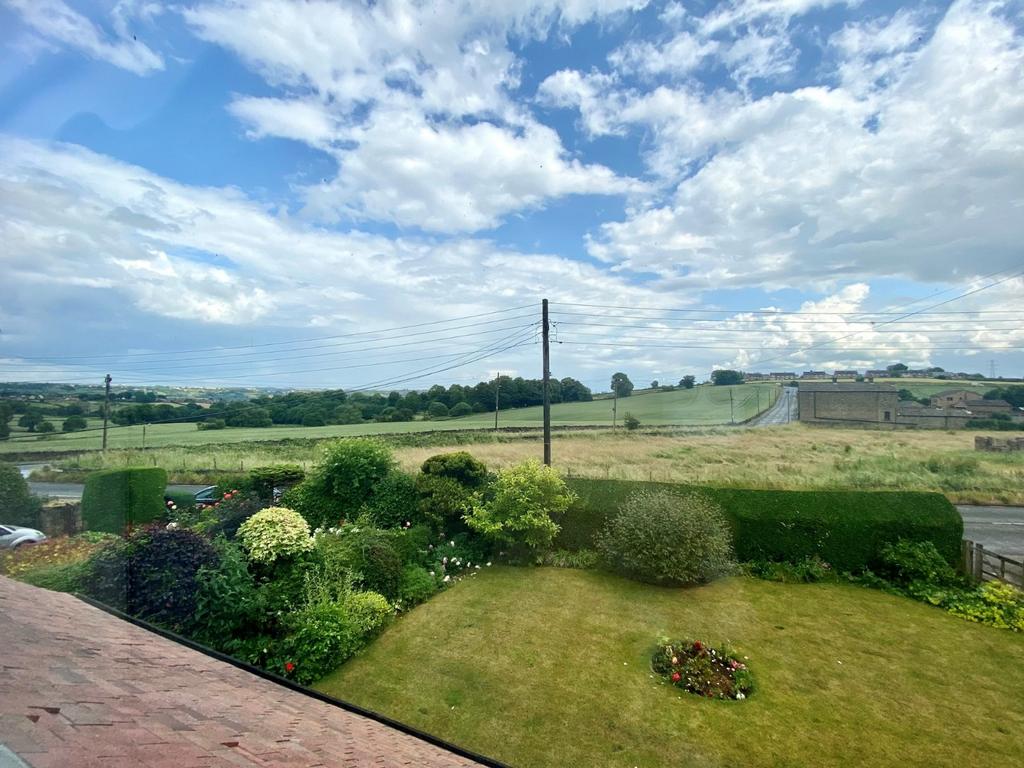 Peep Green Road, Hartshead, WF15 3 bed bungalow £450,000