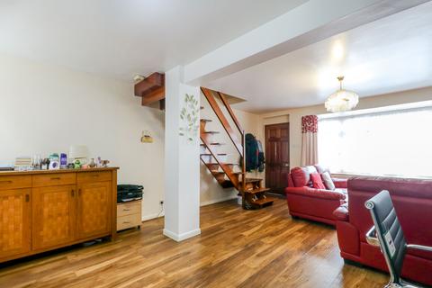 36 Albany Park Avenue, Enfield, EN3 5NT