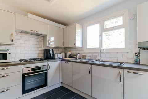 36 Albany Park Avenue, Enfield, EN3 5NT