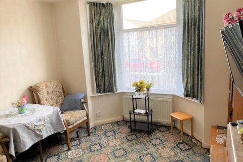 304 Bath Road, Kettering, NN16 9LU