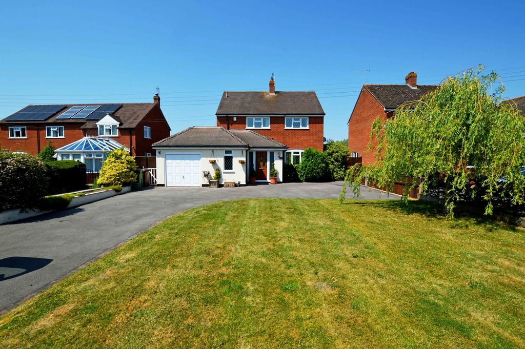 AstononCarrant, Tewkesbury, GL20 3 bed detached house for sale £550,000