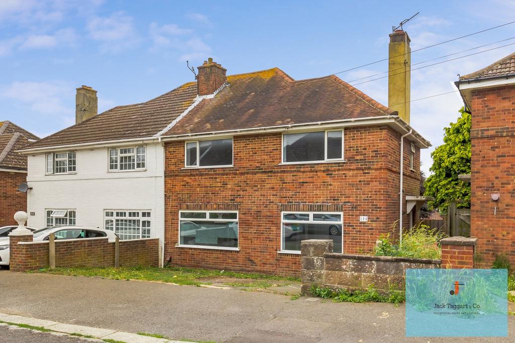 Godwin Road, Hove, BN3 5 bed semidetached house £2,000 pcm (£462 pw)