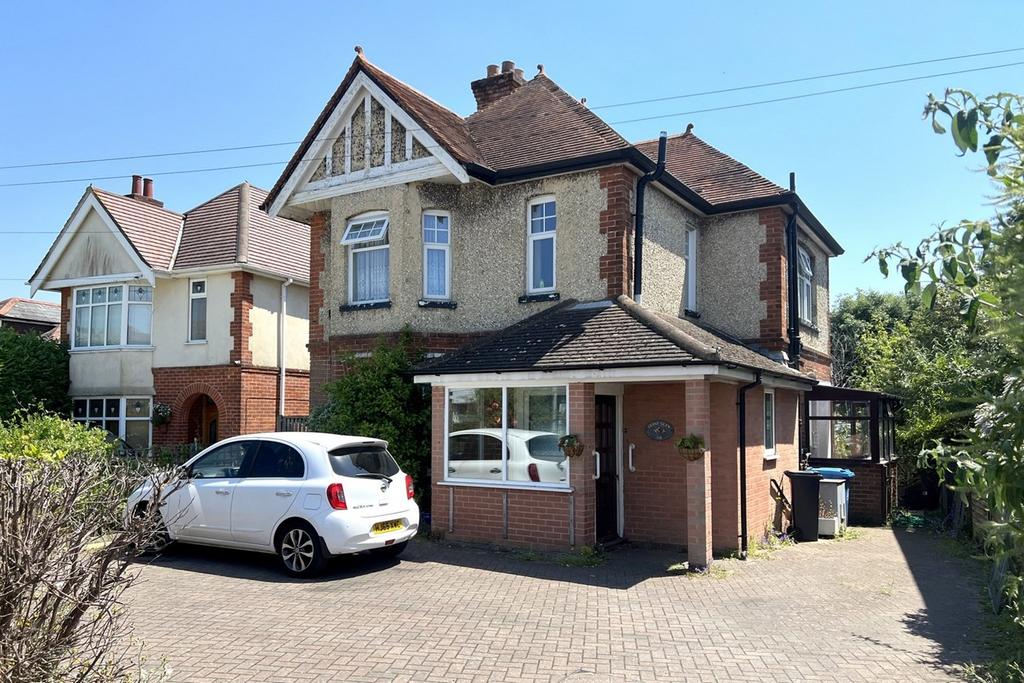 Alder Road, Poole, BH12 3 bed character property for sale £350,000
