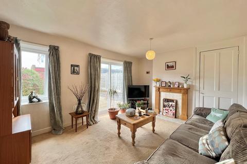 2 bedroom detached bungalow for sale - Walnut Tree Avenue, Walnut Tree Ave, HR2, Hereford, HR2