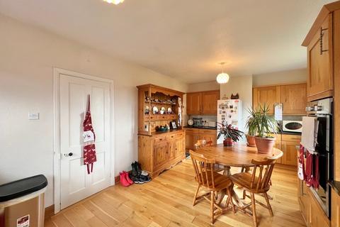 2 bedroom detached bungalow for sale, Walnut Tree Avenue, Walnut Tree Ave, HR2, Hereford, HR2