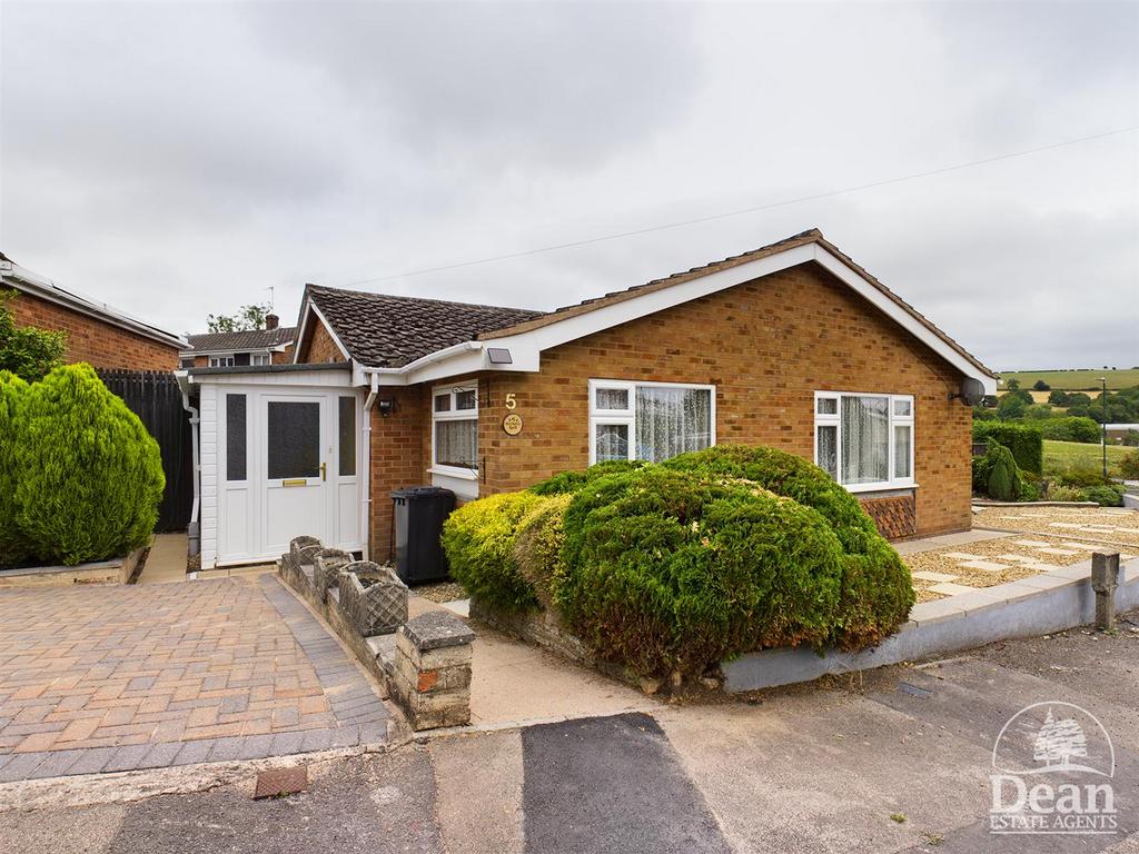 Hollywell Road, Mitcheldean 3 bed detached bungalow for sale £299,995