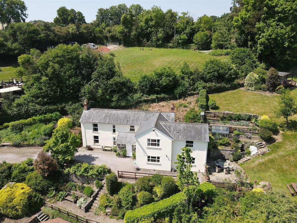 The Lonk, Coleford, Gloucestershire 4 bed detached house - £725,000