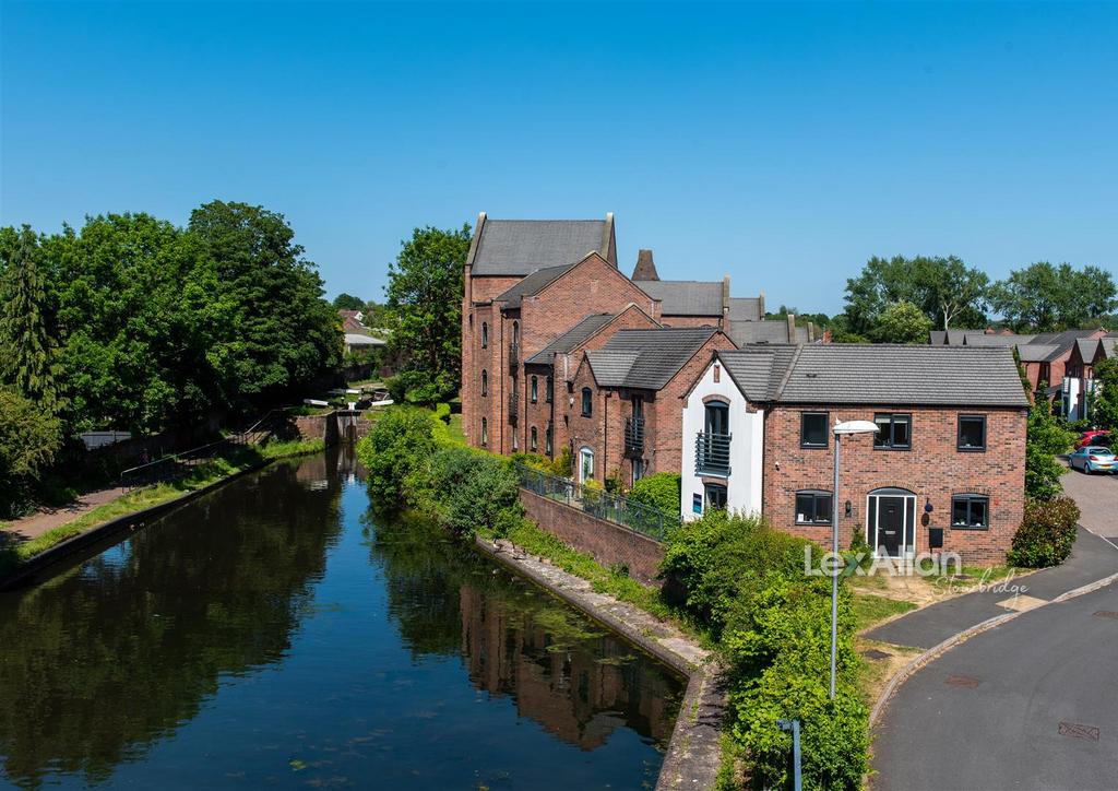 Argyle Close, Stourbridge 3 bed detached house for sale £345,000