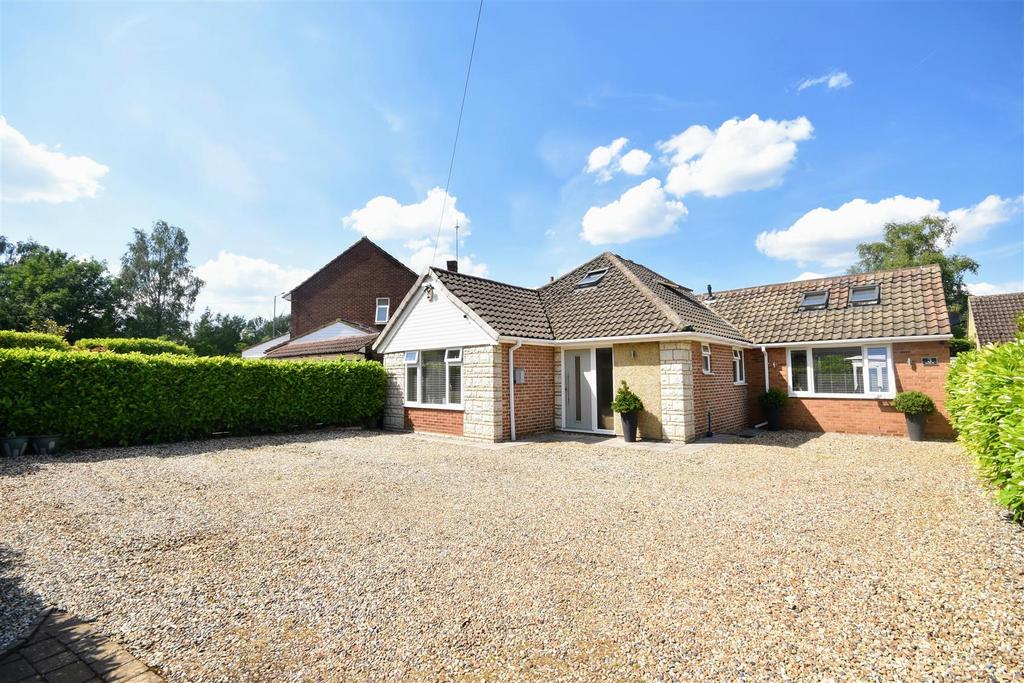 Shenley Hill Road, Leighton Buzzard 3 bed detached bungalow for sale