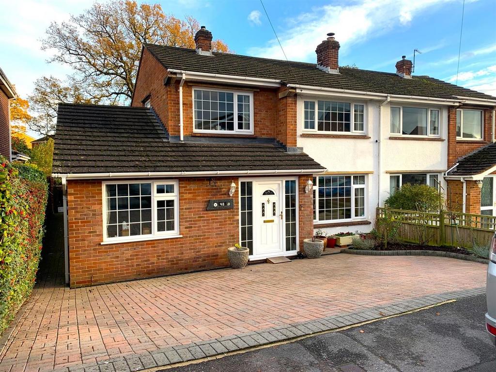 Lydney, Gloucestershire 4 bed semidetached house for sale £350,000