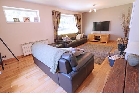 3 Lockfield Drive, Barnoldswick, BB18 6HN
