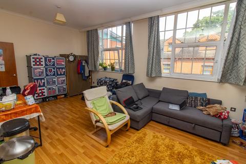 1 bedroom flat for sale, Andover Street, Leicester, LE2