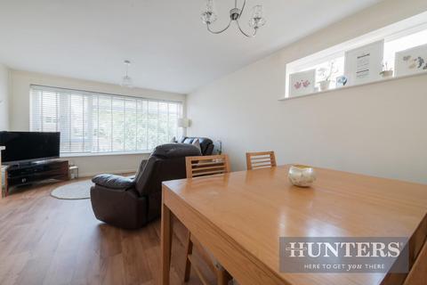 Flat 20, Westbourne Court Westbourne Avenue, Cheam, Sutton, SM3 9ED