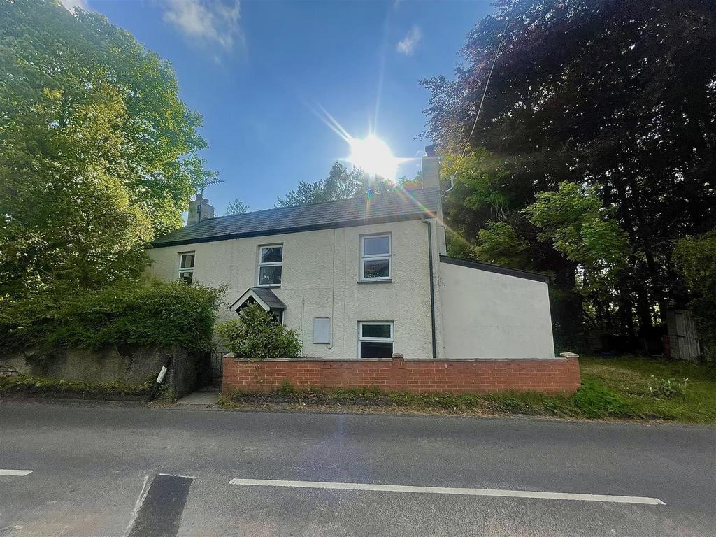 Hillersland, Coleford 2 bed detached house for sale £275,000
