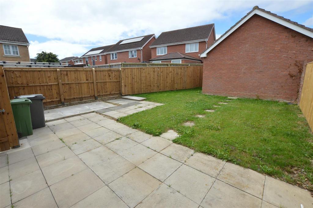 Darwin Drive, Brough With St. Giles... 3 bed semidetached house £79,690