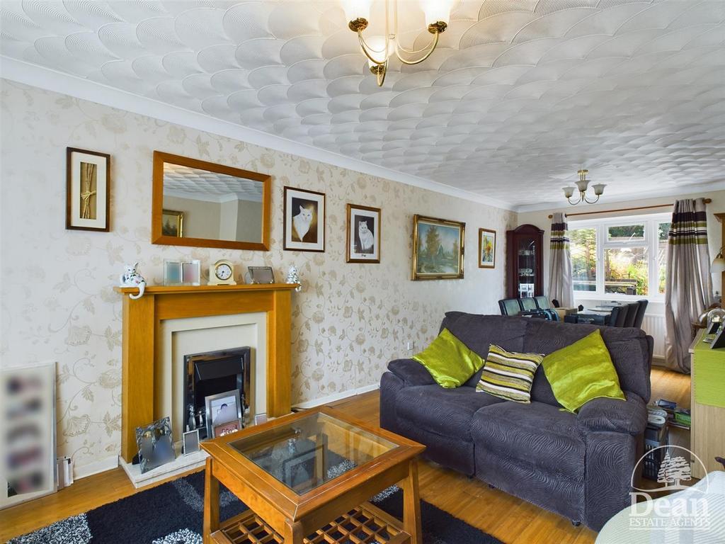 Tufthorn Avenue, Milkwall, Coleford 3 bed detached house for sale £