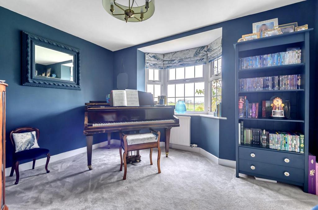 14 Grove Road for sale by Guildcrest Estates- Rece