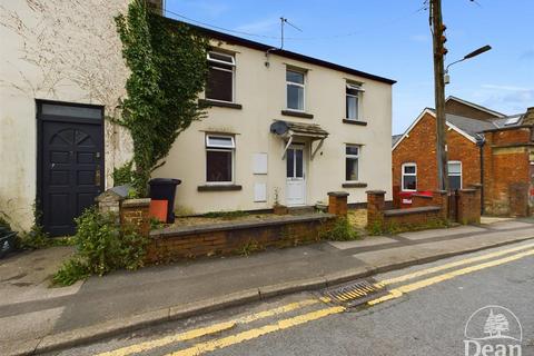 2 bedroom semi-detached house for sale, Woodside Street, Cinderford