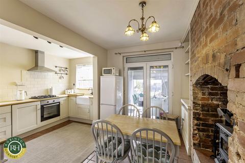 6 Thorntondale Road, Doncaster, DN5 8SL