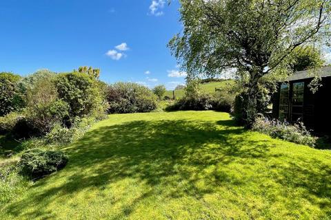 2 bedroom detached bungalow for sale, Maes Y Castell, Llanrhos, Llandudno