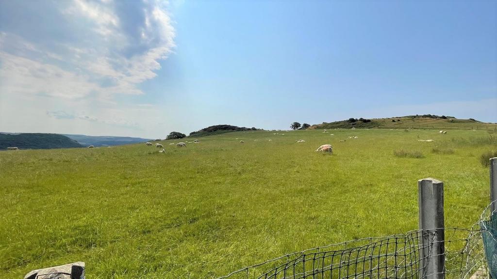 REAR GARDEN Abutting open fields